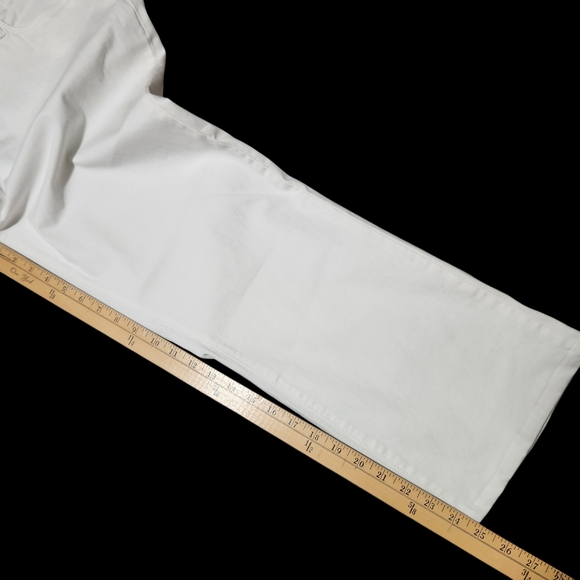 NYDJ Rhinestone Pockets Straight Leg - Picture 13 of 13